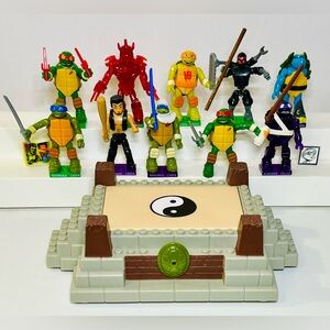 RARE TMNT Mega Bloks Minifigures & Battle Arena